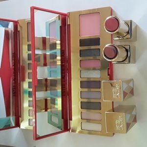 Estee Lauder eyeshadow and lipstick set